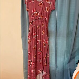 Latched Mama Petal Maxi Nursing Dress Size M (Pink Floral)